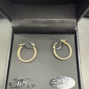 Macy’s Polished Ribbed Textured Extra Small Hoop Earrings in 10k Gold, 15mm